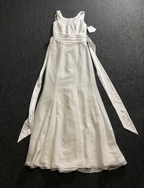 New David's Bridal Wedding Dress Ivory 6 A-Line Sleeveless Runched Waist Sealed